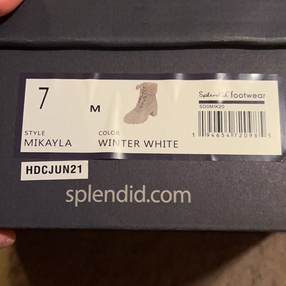 Bloomingdale’s | Women’s Fleece Fur Lined Heeled Boots Shoes Booties Size 7 - Picture 4 of 4